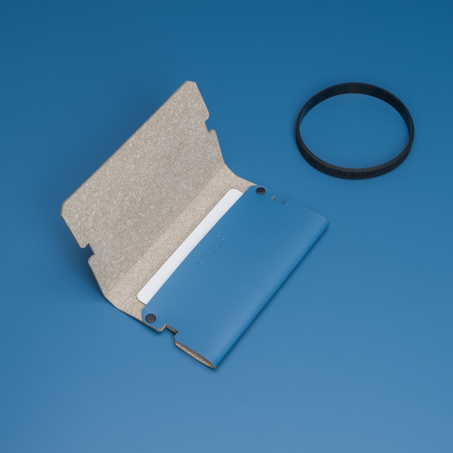 Lemur Cover - Light Phone II