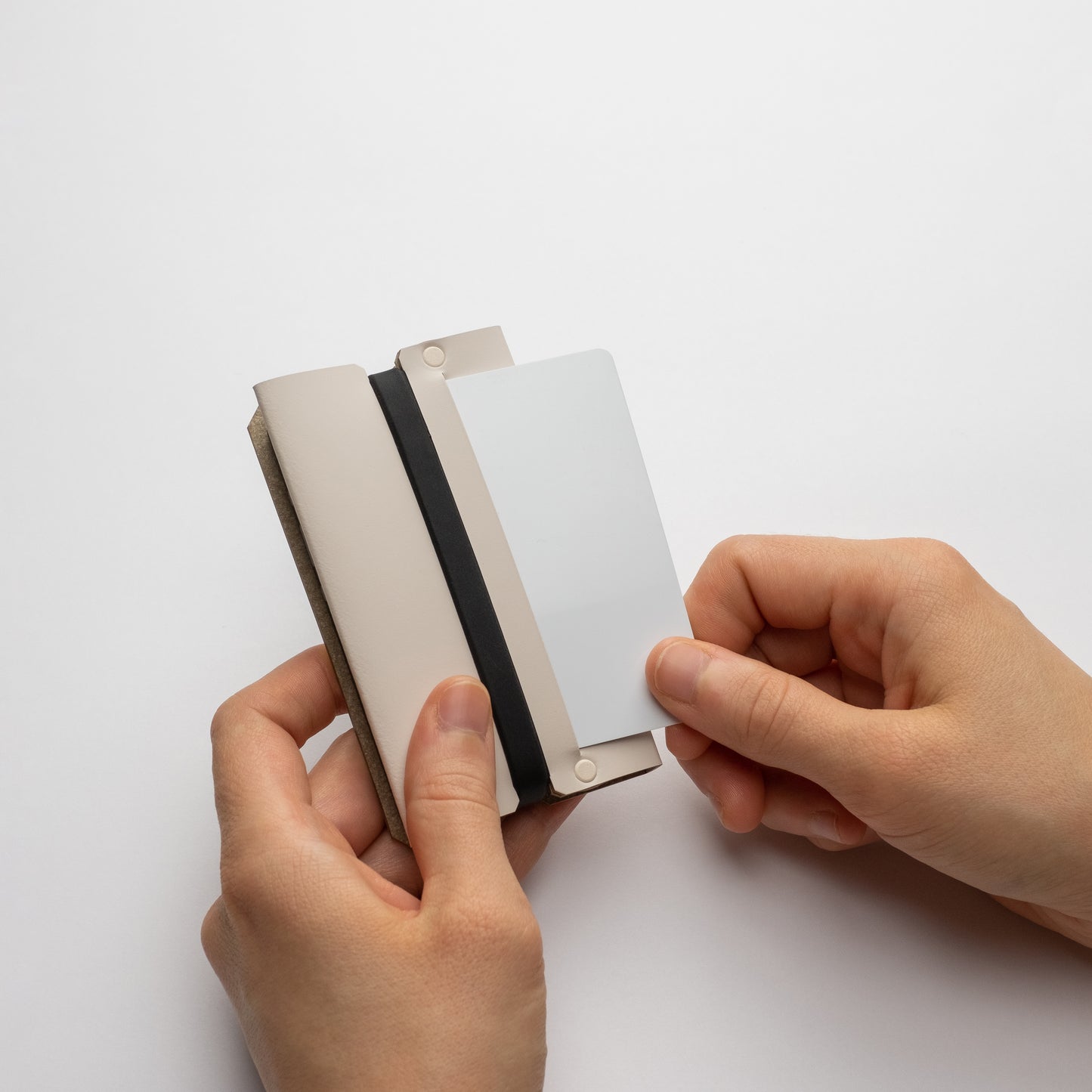 Lemur Cover - Light Phone II